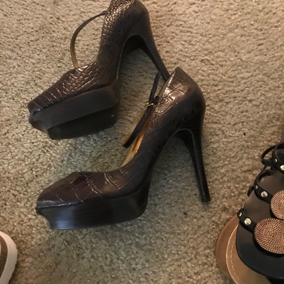 Guess shoes - Picture 4 of 4
